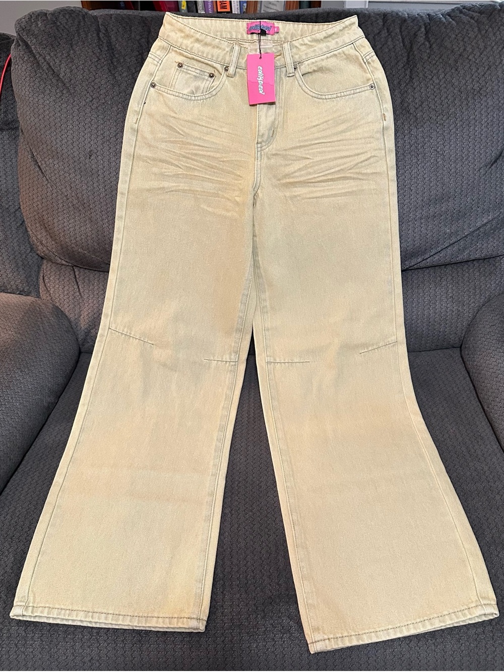 New with tags Edikted dusty wash low rise wide leg Denim